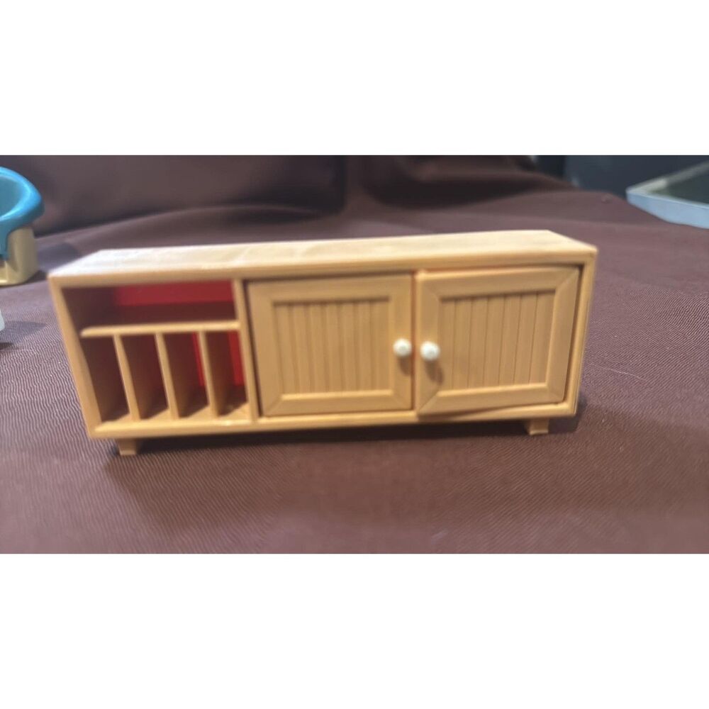 Tomy Smaller Home And Garden Cabinet Dollhouse Furniture